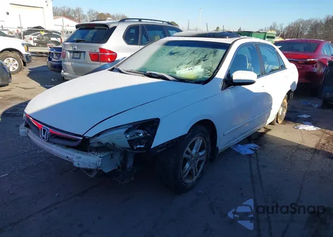 2007 Honda Accord 2.4 Ex z USA, uszkodzony, nr VIN 1HGCM56707A123094